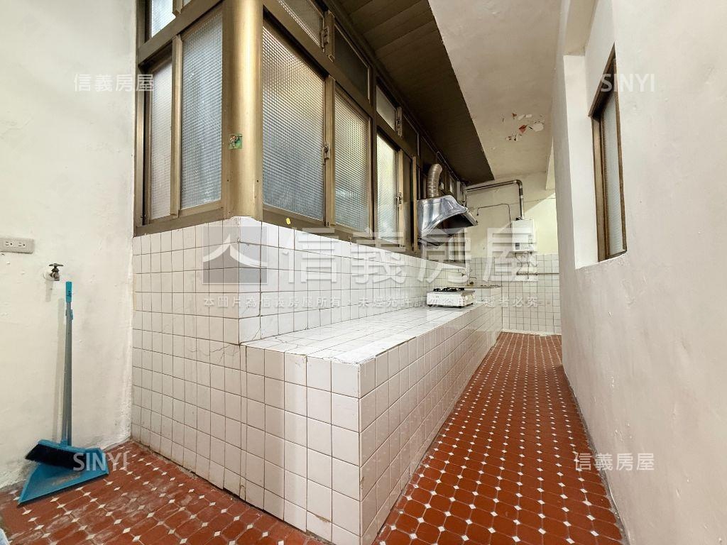 低總價近捷運美寓房屋室內格局與周邊環境