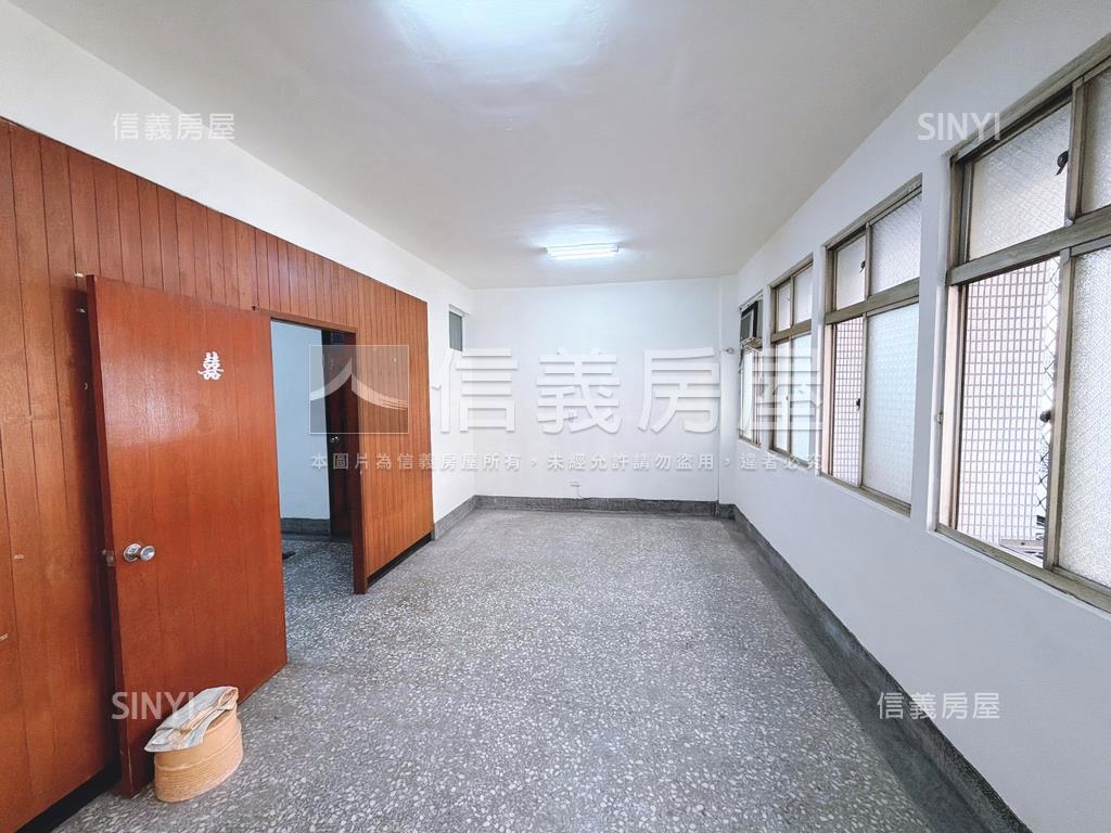 萬安邊間明亮３樓房屋室內格局與周邊環境