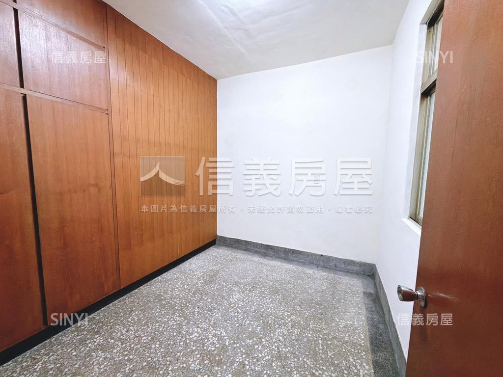 萬安邊間明亮３樓房屋室內格局與周邊環境