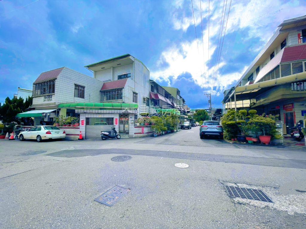 大面寬活路優質別墅房屋室內格局與周邊環境