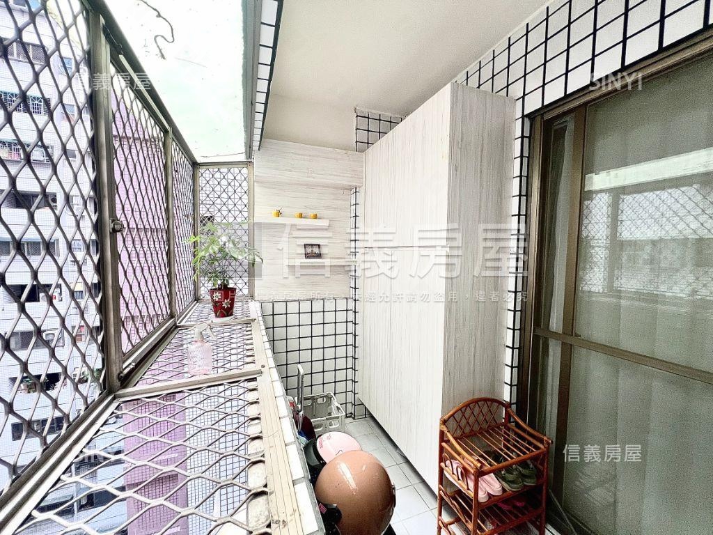 近南屯好市多屋況佳大三房房屋室內格局與周邊環境
