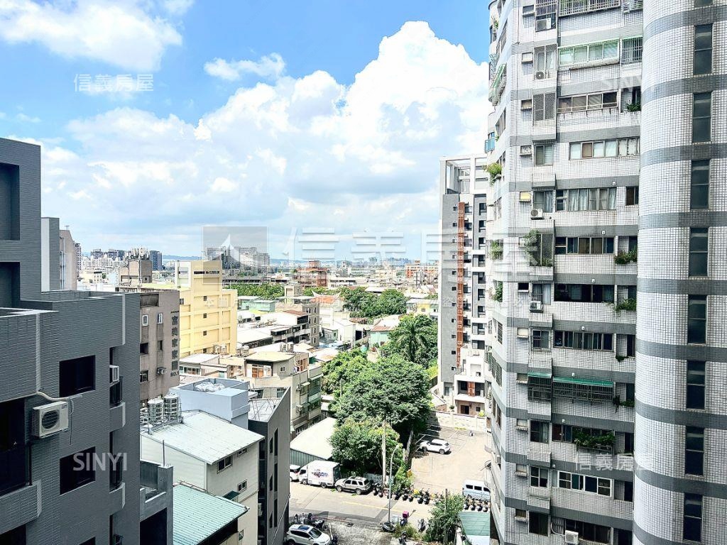 近南屯好市多屋況佳大三房房屋室內格局與周邊環境