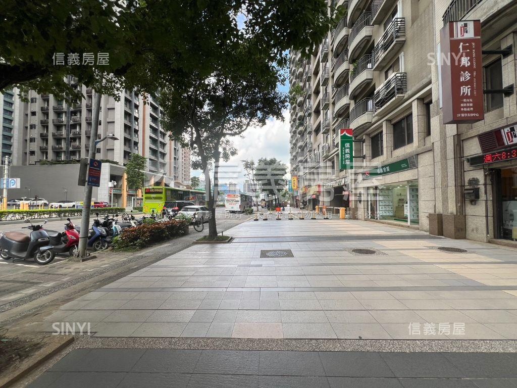 童話世紀稀有釋出金店面房屋室內格局與周邊環境