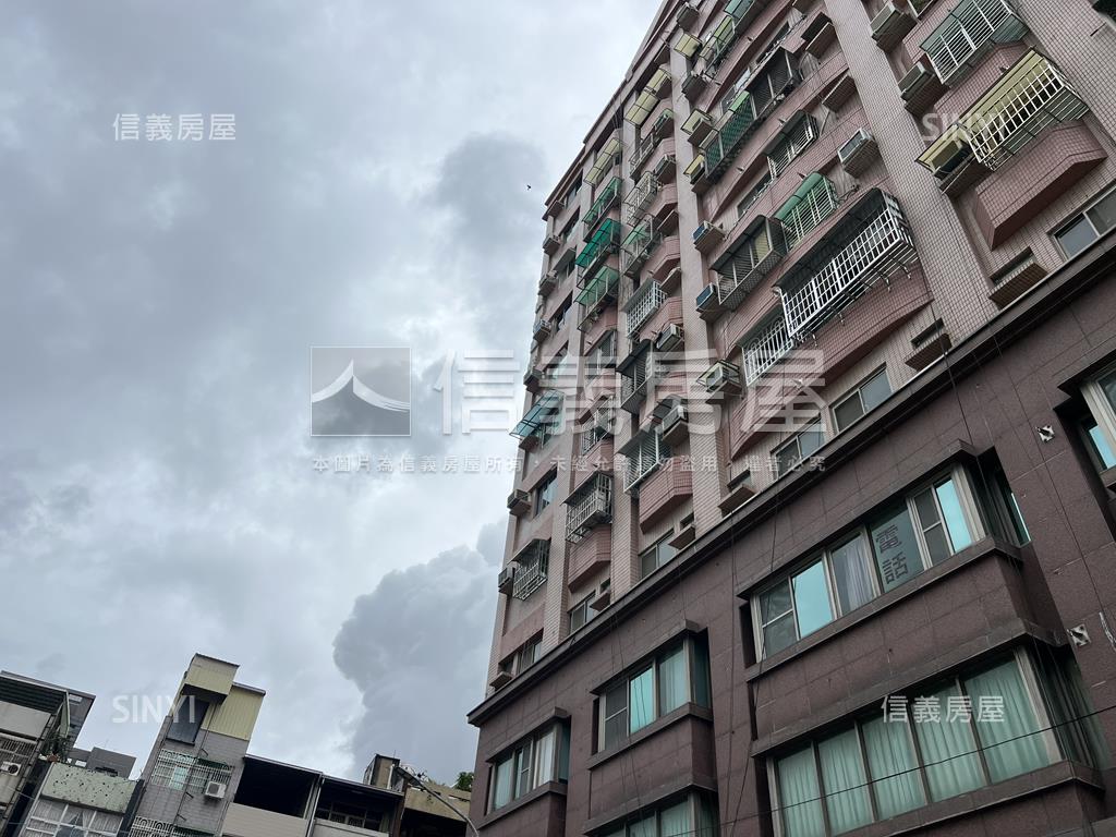 近高雄車站成家小宅房屋室內格局與周邊環境