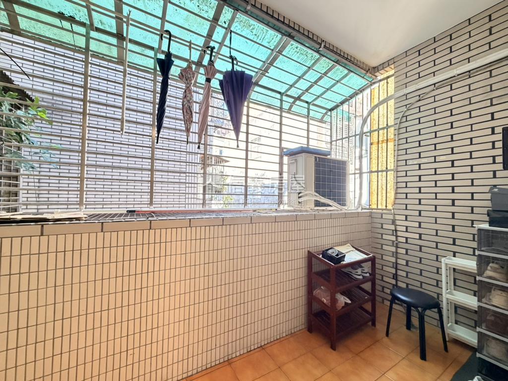 捷運中和三房美邸房屋室內格局與周邊環境