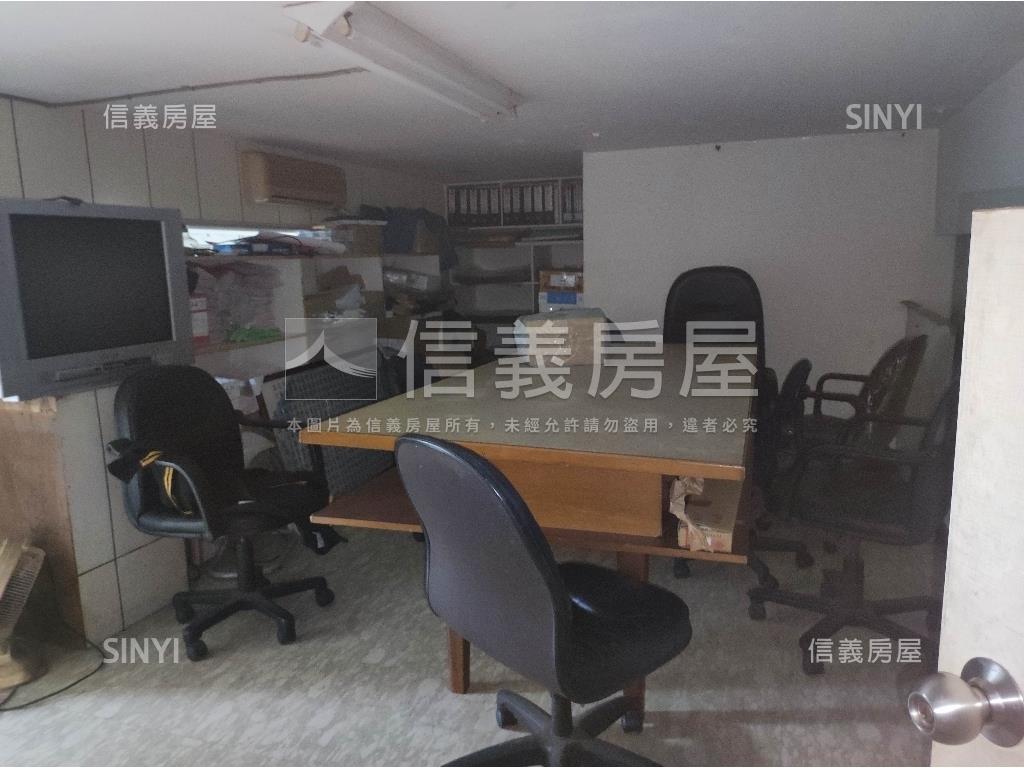 桃園醫院旁裕和街方正廠房房屋室內格局與周邊環境