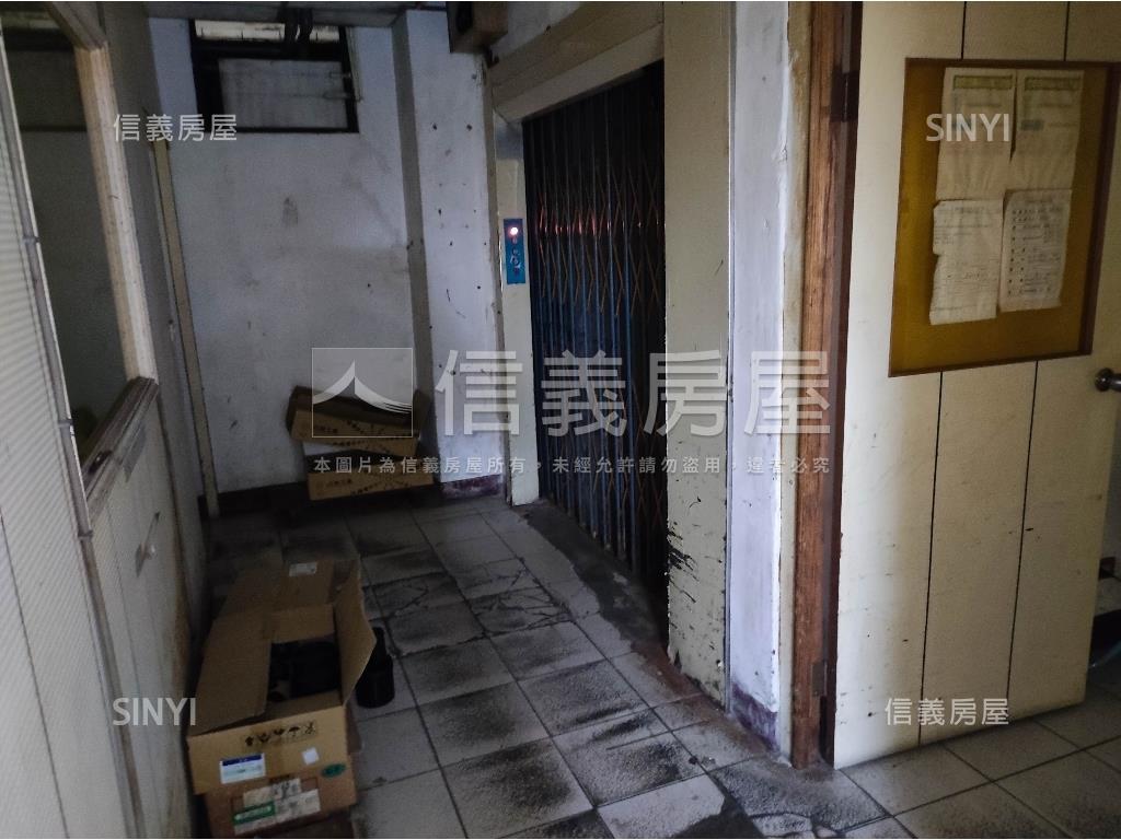 桃園醫院旁裕和街方正廠房房屋室內格局與周邊環境