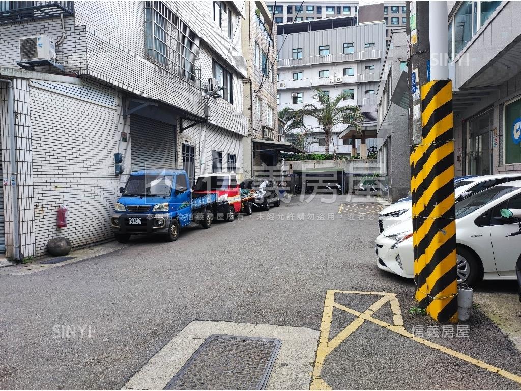 桃園醫院旁裕和街方正廠房房屋室內格局與周邊環境
