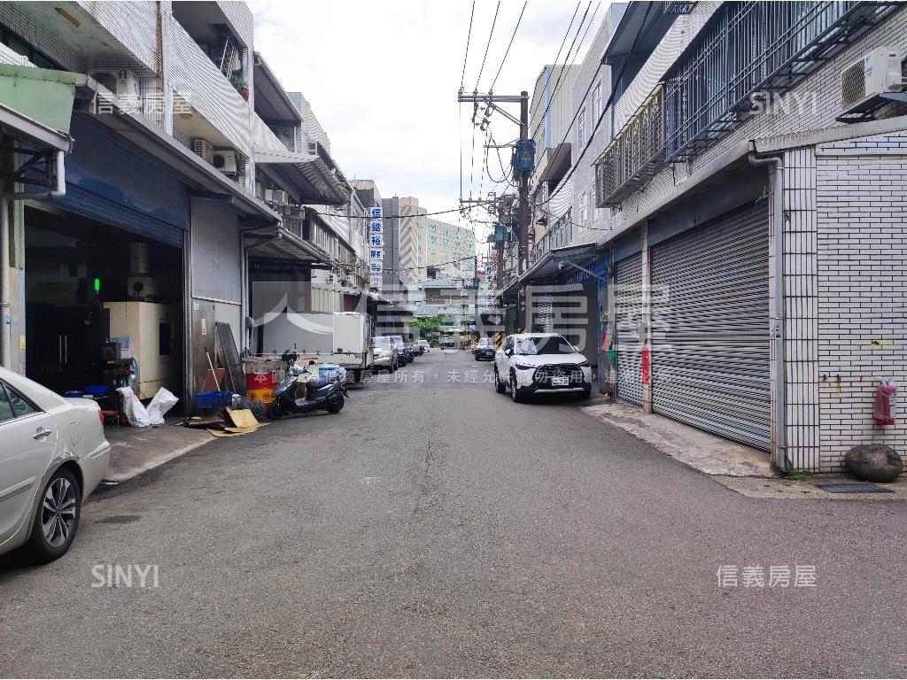 桃園醫院旁裕和街方正廠房房屋室內格局與周邊環境