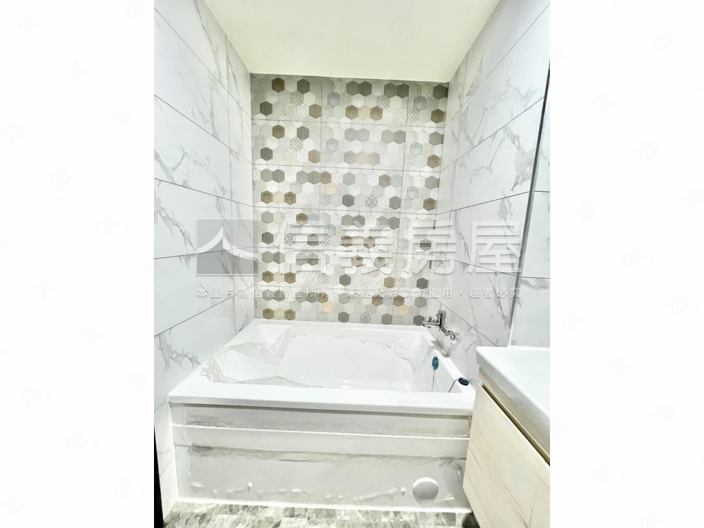 全新交屋·青沐雙主臥三房房屋室內格局與周邊環境