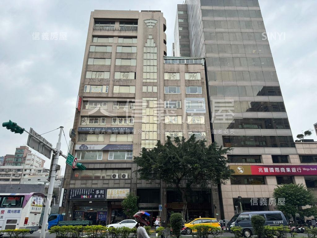 近台北車站三車位可單售房屋室內格局與周邊環境