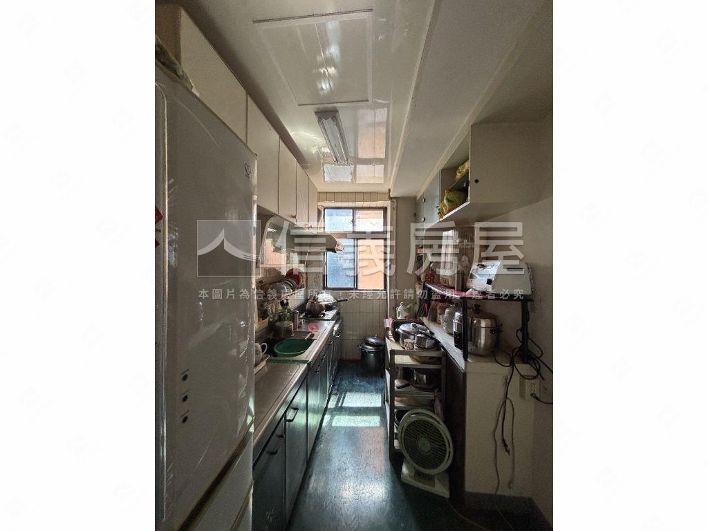 北安路一層一戶華廈房屋室內格局與周邊環境