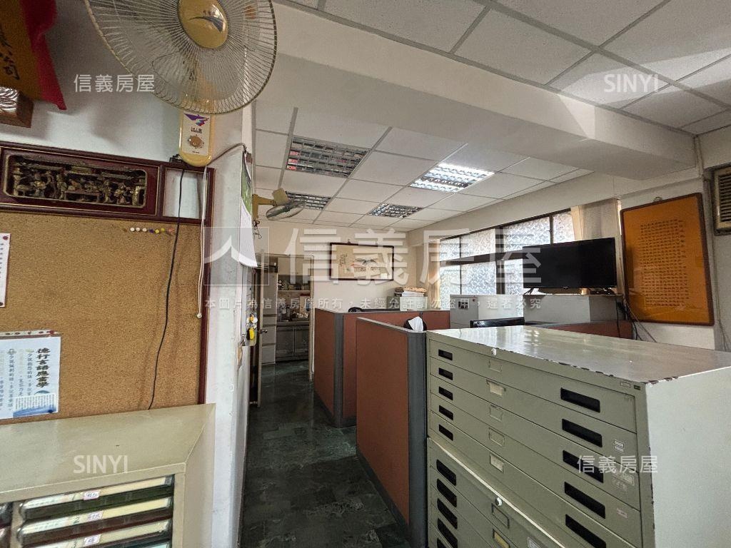 北安路一層一戶華廈房屋室內格局與周邊環境