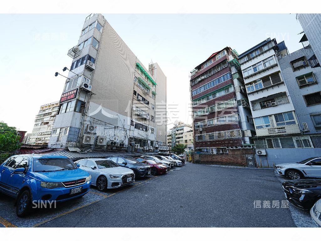 天母廣場１５７坪住三土地房屋室內格局與周邊環境