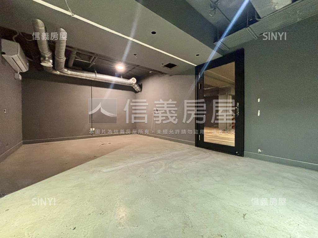 捷運永春站前庭後院１樓房屋室內格局與周邊環境
