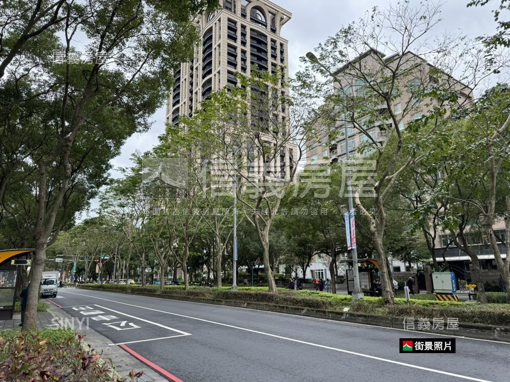 麗寶國際★１３米面寬金店房屋室內格局與周邊環境