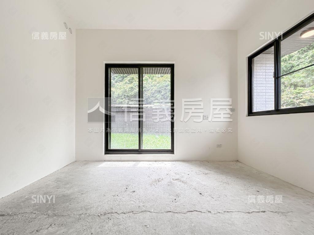 美麗山林稀有庭院一樓房屋室內格局與周邊環境