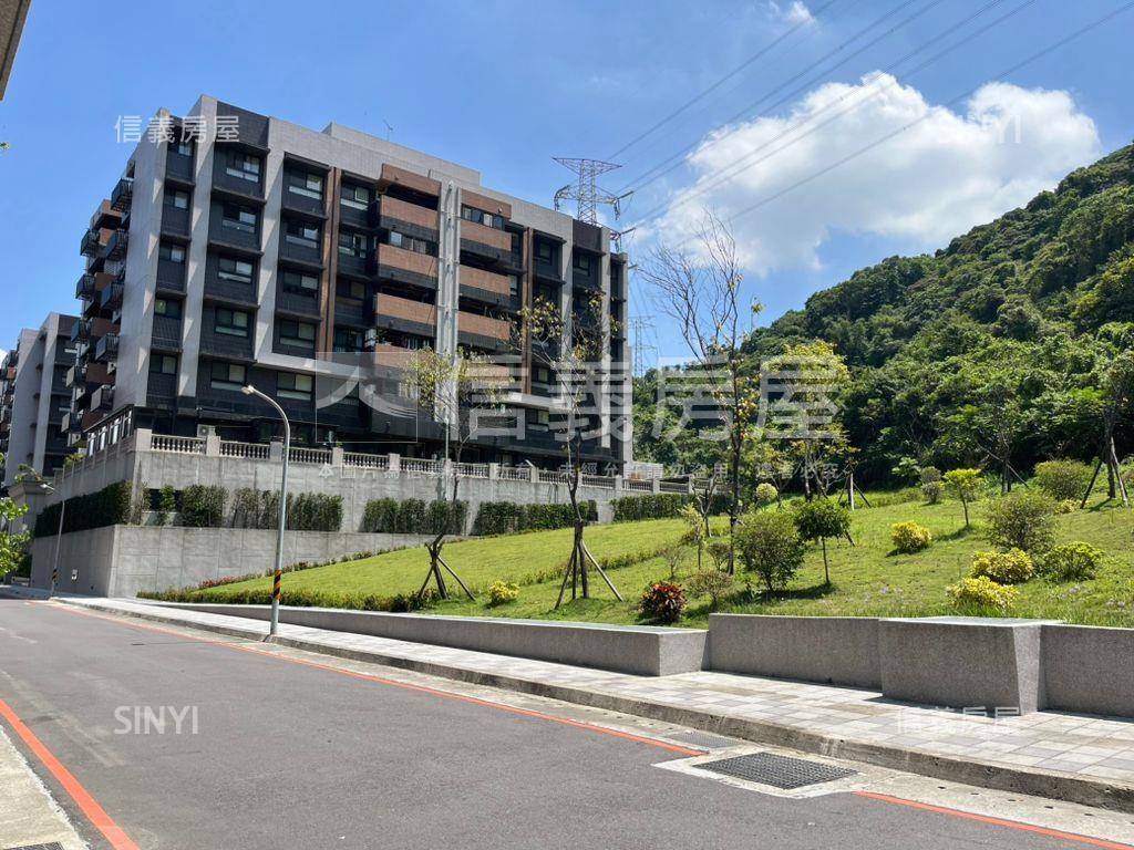 美麗山林稀有庭院一樓房屋室內格局與周邊環境