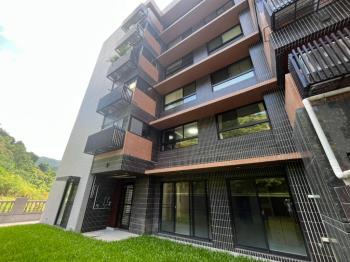 美麗山林稀有庭院一樓