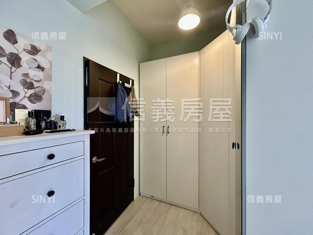 近捷運˙川悅河岸景觀３房房屋室內格局與周邊環境