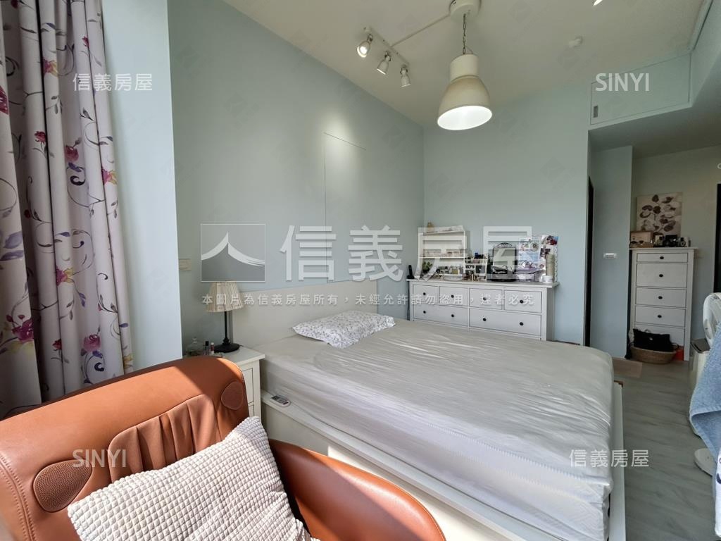 近捷運˙川悅河岸景觀３房房屋室內格局與周邊環境