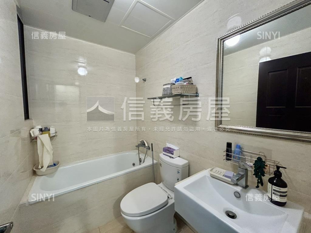 近捷運˙川悅河岸景觀３房房屋室內格局與周邊環境