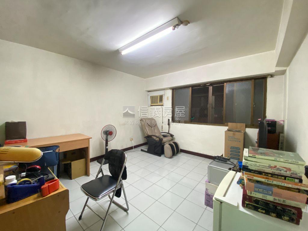 急！近捷運－機能佳三房房屋室內格局與周邊環境