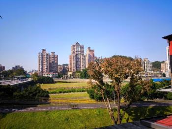 大土持馬路邊公寓