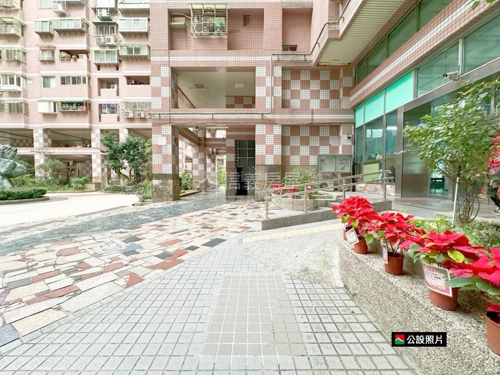 專任雙捷運首購小資套房房屋室內格局與周邊環境