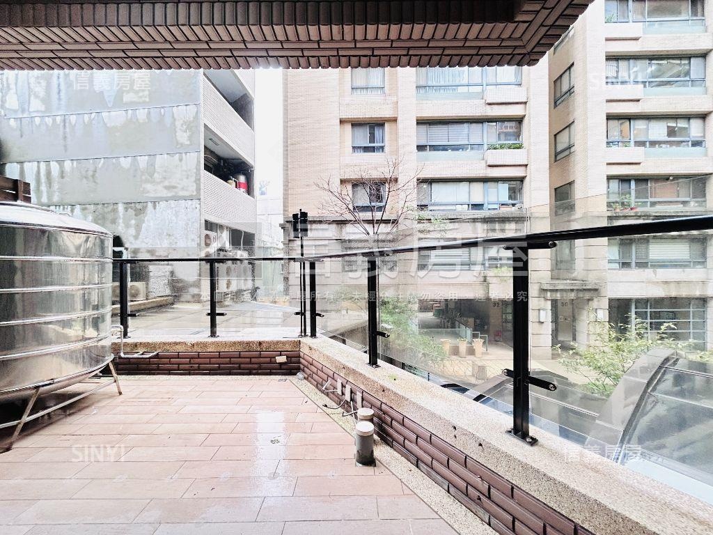 近未來捷運同德六街店面房屋室內格局與周邊環境