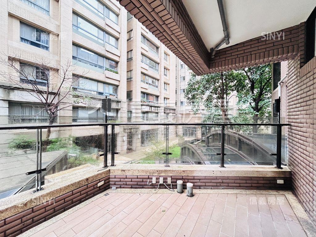 近未來捷運同德六街店面房屋室內格局與周邊環境