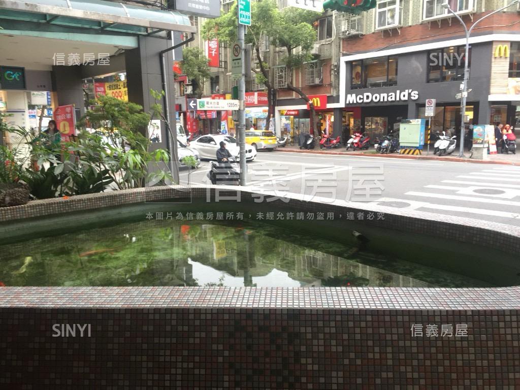 吾興平面大車位房屋室內格局與周邊環境