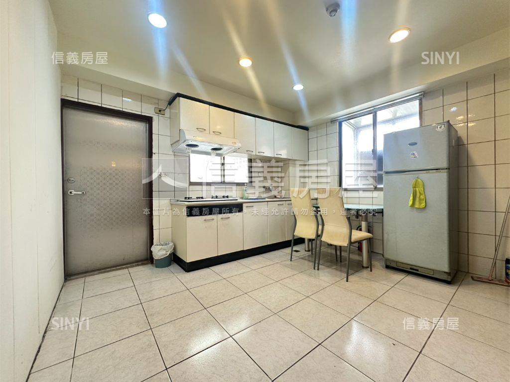 藝文有景觀低公設大三房房屋室內格局與周邊環境