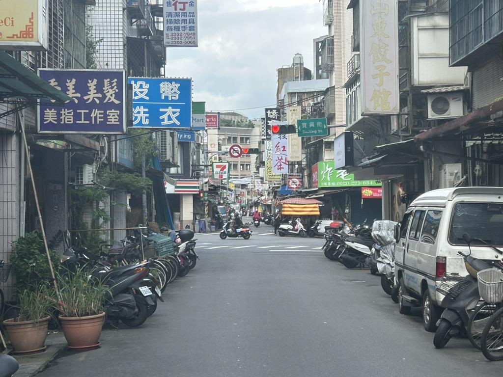 低總價店面房屋室內格局與周邊環境