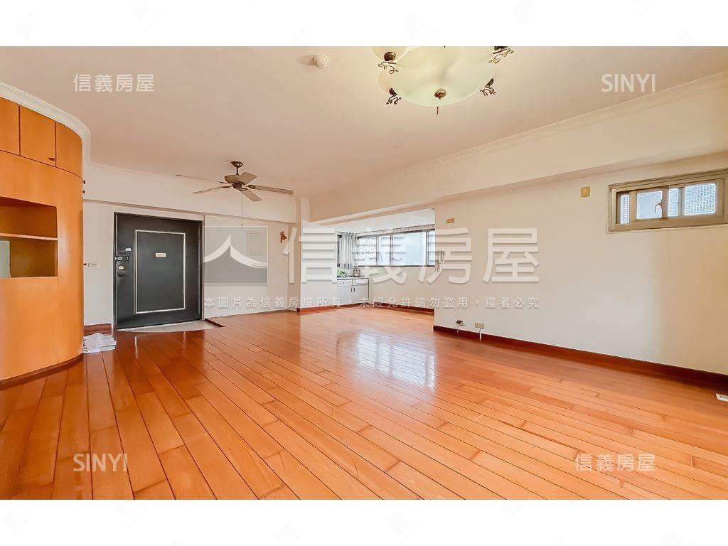 盧森堡４房平車可看屋！房屋室內格局與周邊環境