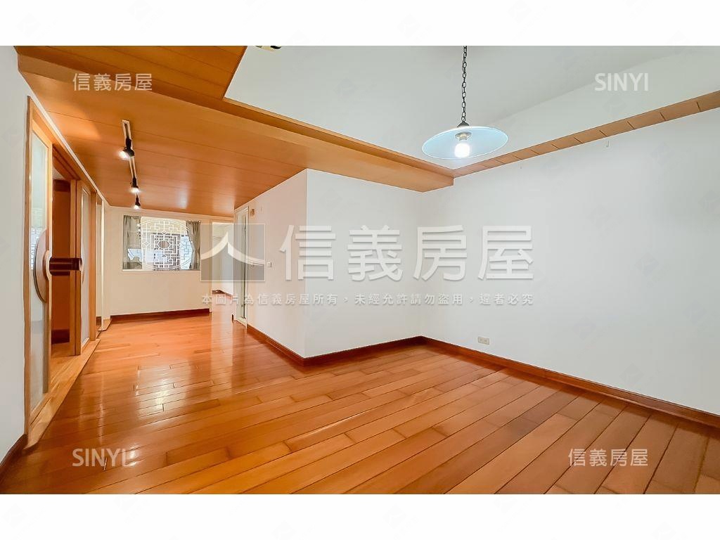 盧森堡４房平車可看屋！房屋室內格局與周邊環境