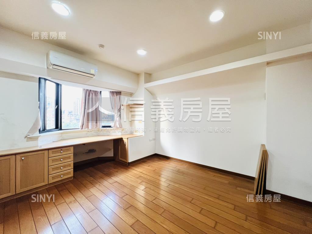 國泰書香大第房屋室內格局與周邊環境