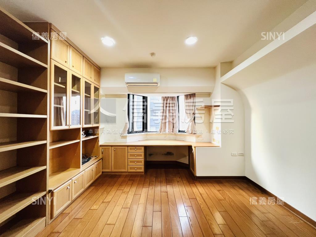 國泰書香大第房屋室內格局與周邊環境