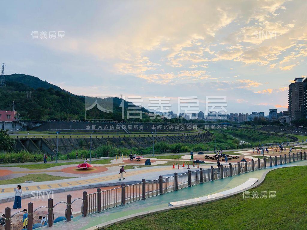 國泰書香大第房屋室內格局與周邊環境