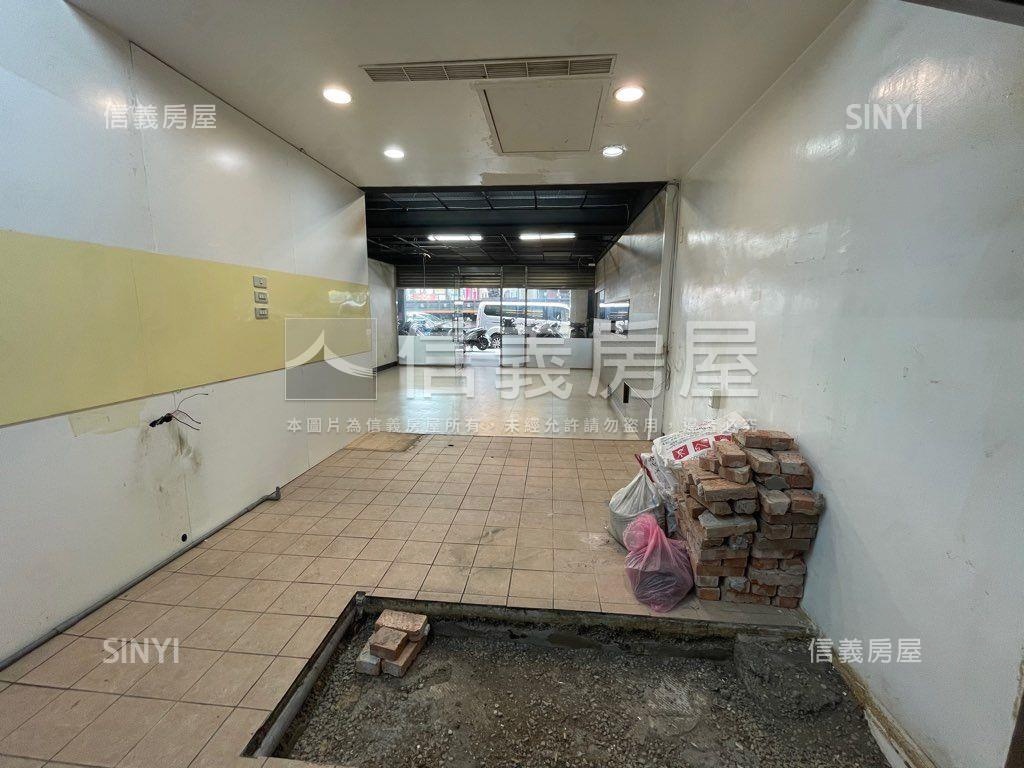 雙和醫院中正路醒目店面房屋室內格局與周邊環境