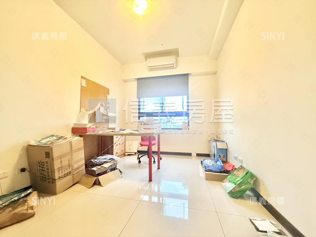 朝南邊間景觀三房稀有釋出房屋室內格局與周邊環境