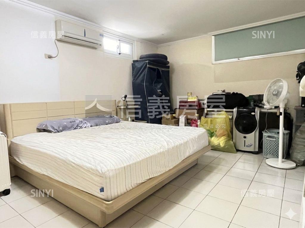 仁愛路邊間一樓～２戶房屋室內格局與周邊環境