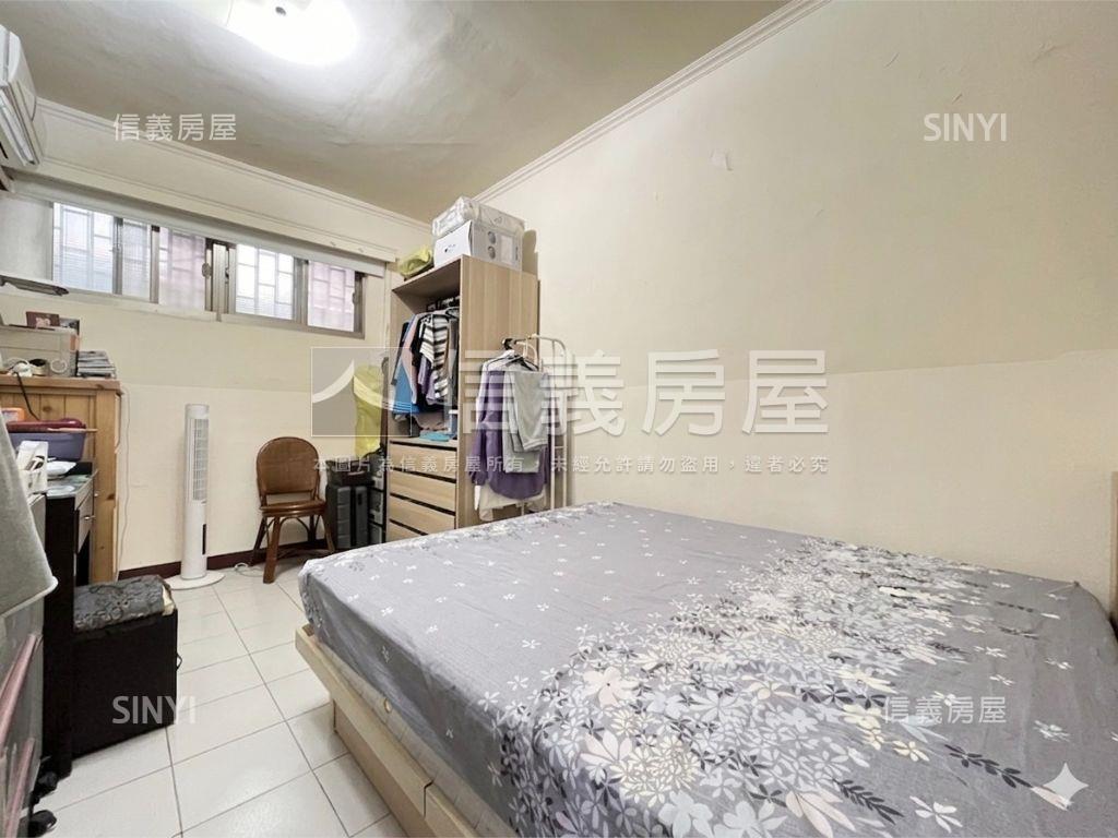 仁愛路邊間一樓～２戶房屋室內格局與周邊環境