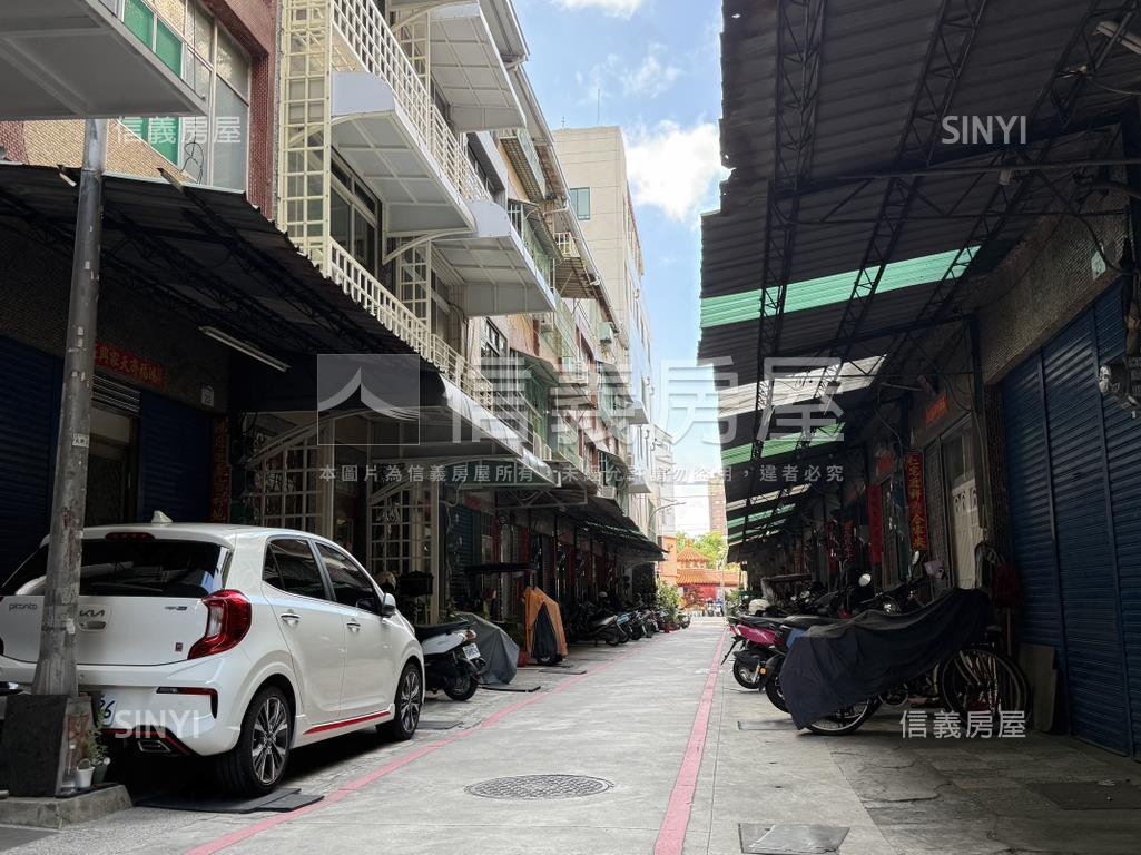 方便停車活巷便宜透天房屋室內格局與周邊環境