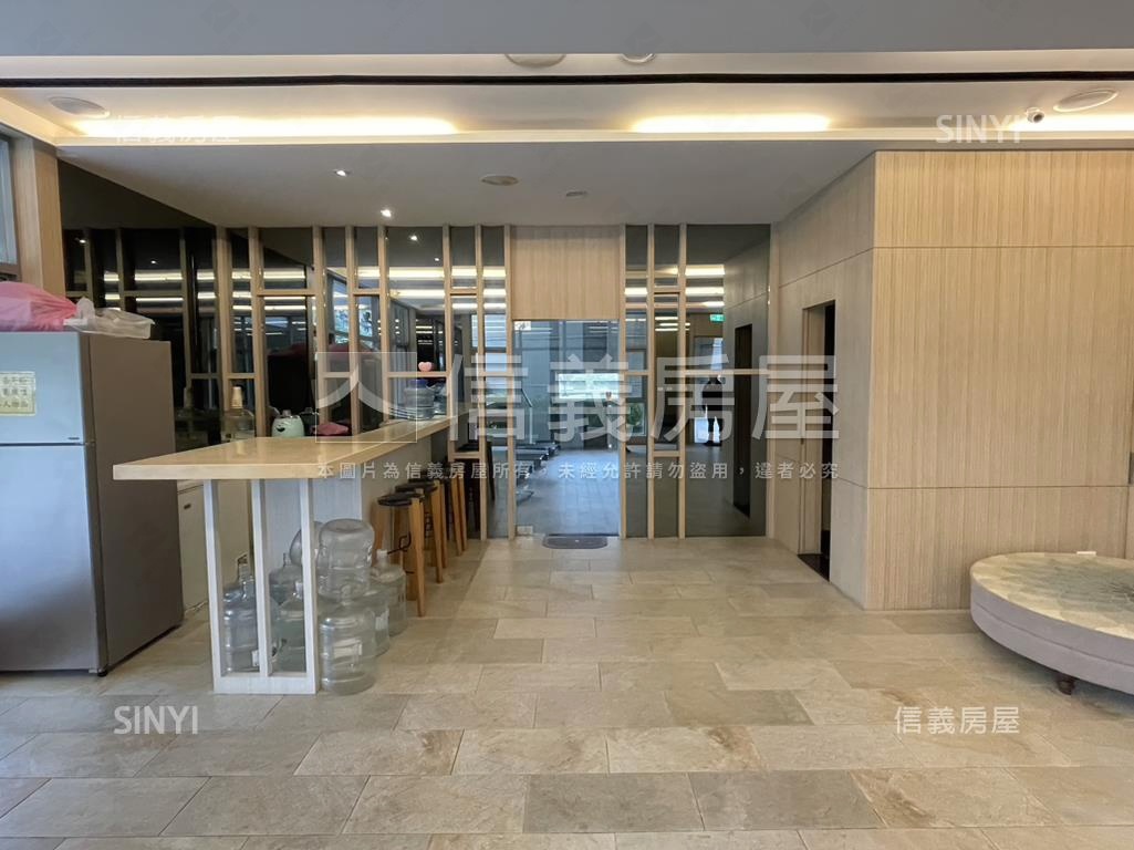 淡水心之界３房雙車位房屋室內格局與周邊環境