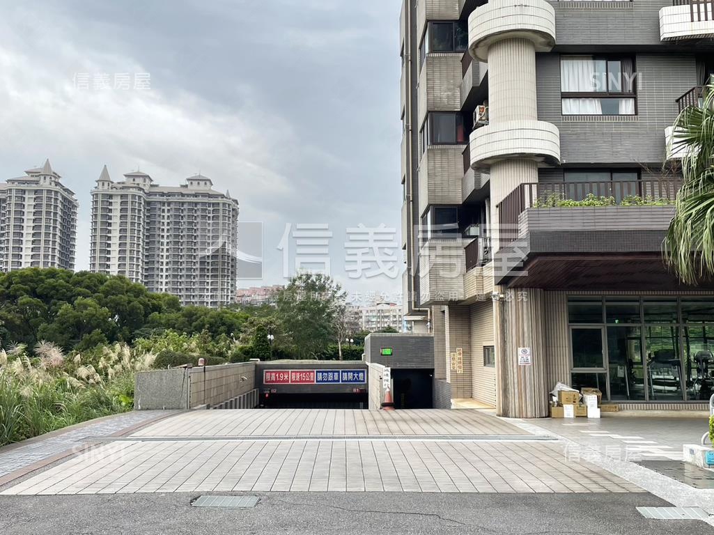 淡水心之界３房雙車位房屋室內格局與周邊環境