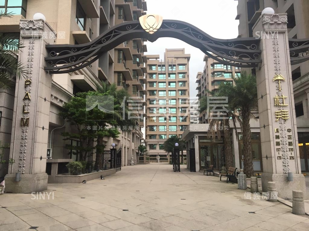 專任面中庭杜拜四房車位房屋室內格局與周邊環境