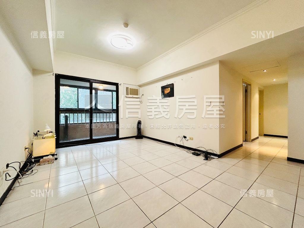 山海大地捷運首購三房房屋室內格局與周邊環境