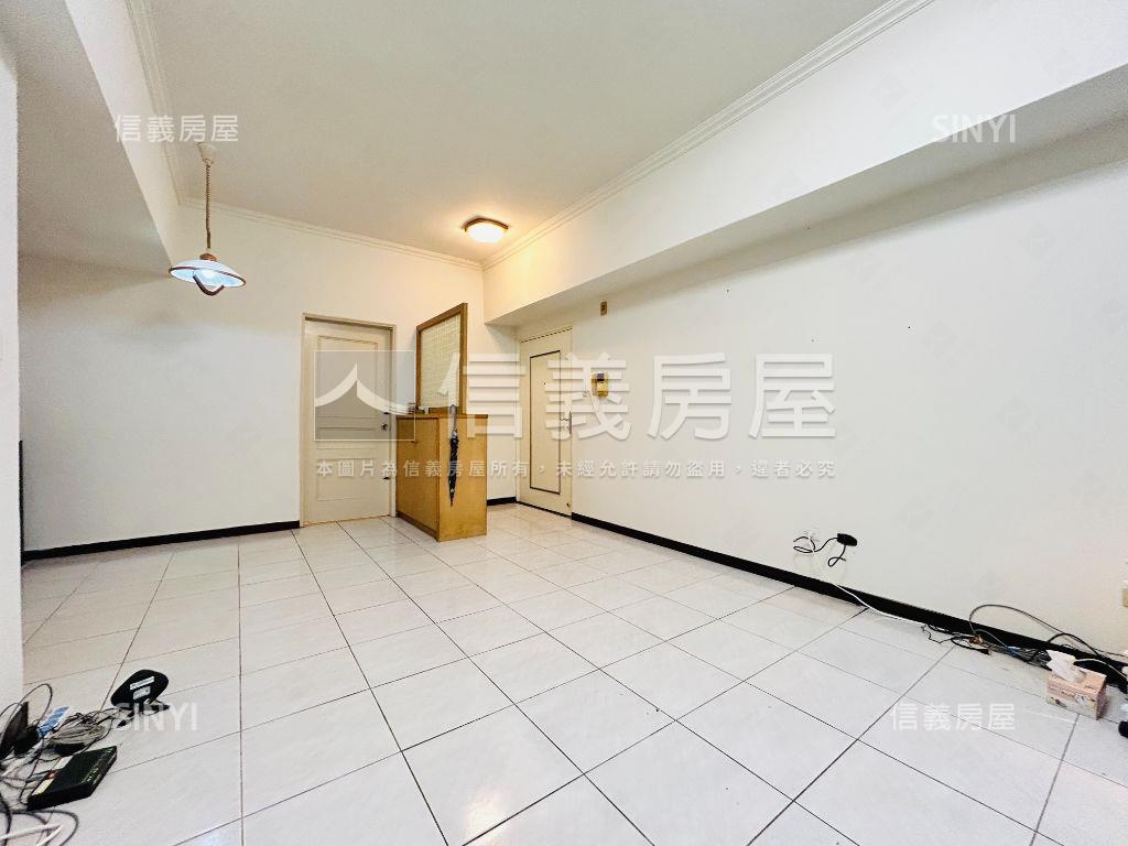 山海大地捷運首購三房房屋室內格局與周邊環境