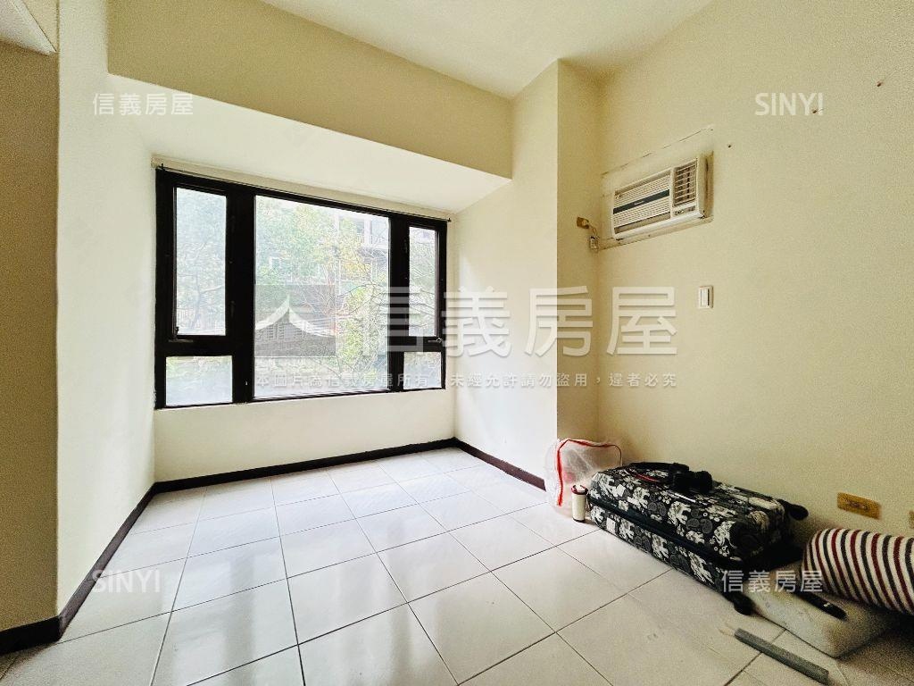 山海大地捷運首購三房房屋室內格局與周邊環境